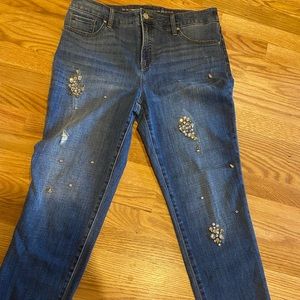 Rhinestone Detailed "girlfriend" jeans